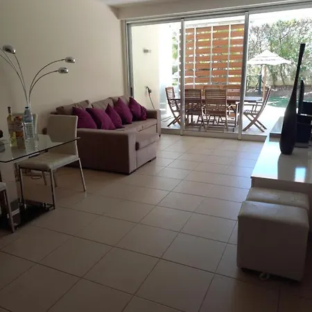 El Oasis Playa Апартаменты